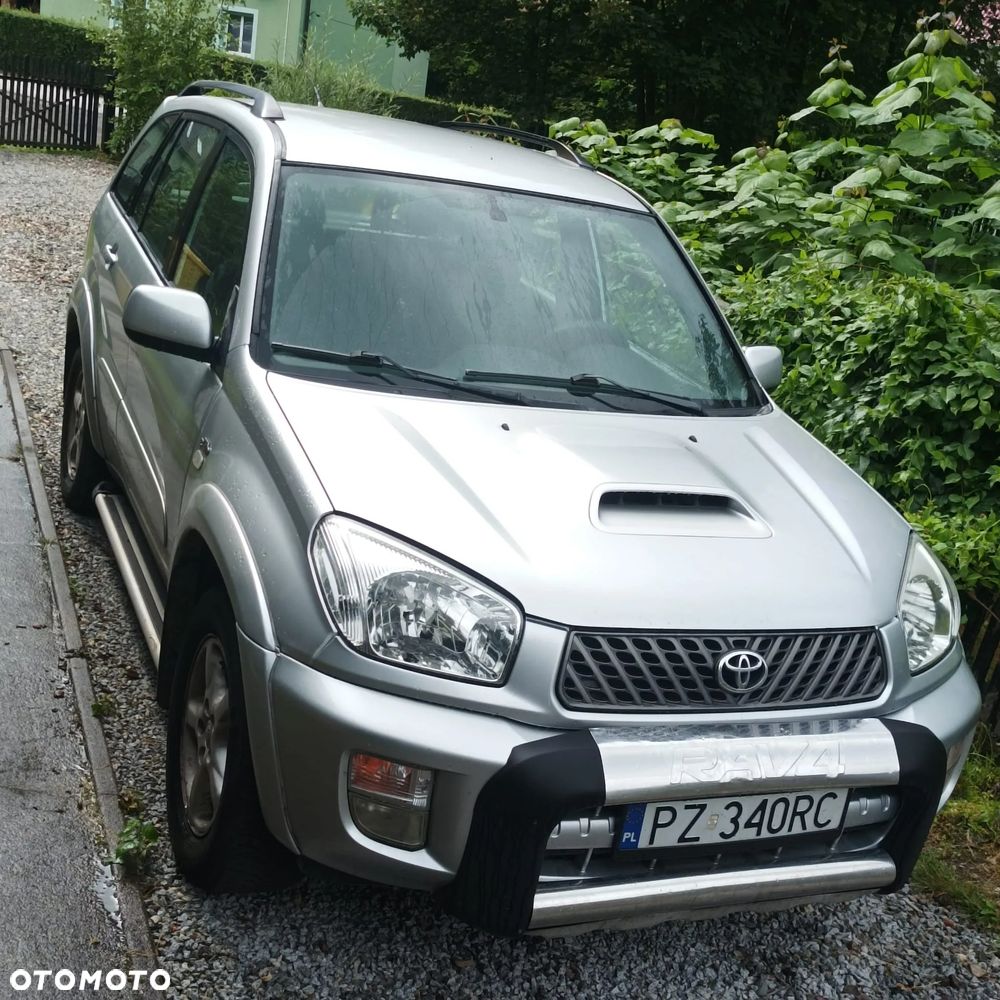 Toyota RAV4 2.0 D-4D 4x4 - 5