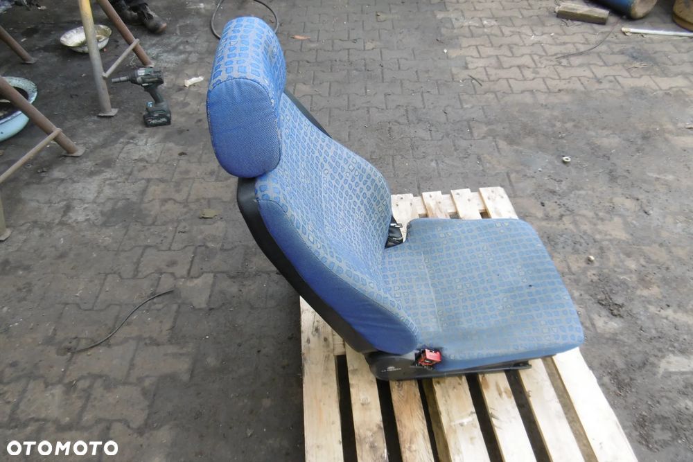 Fotel kierowcy Man L2000 - 3