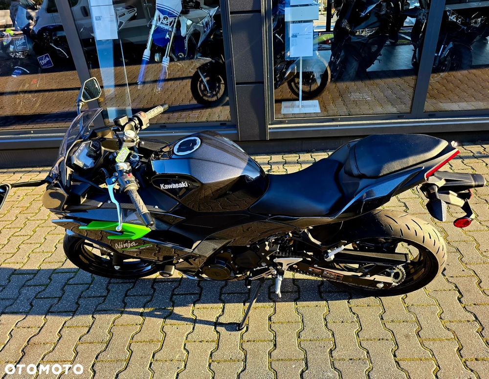 Kawasaki Ninja - 5