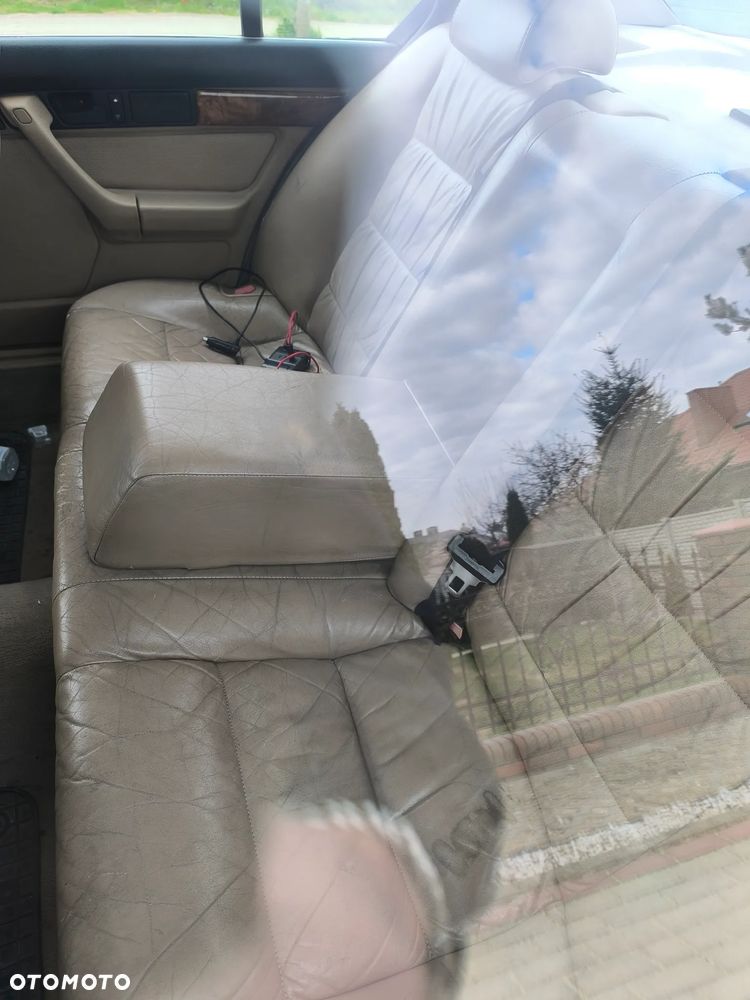 BMW Seria 5 520i - 7