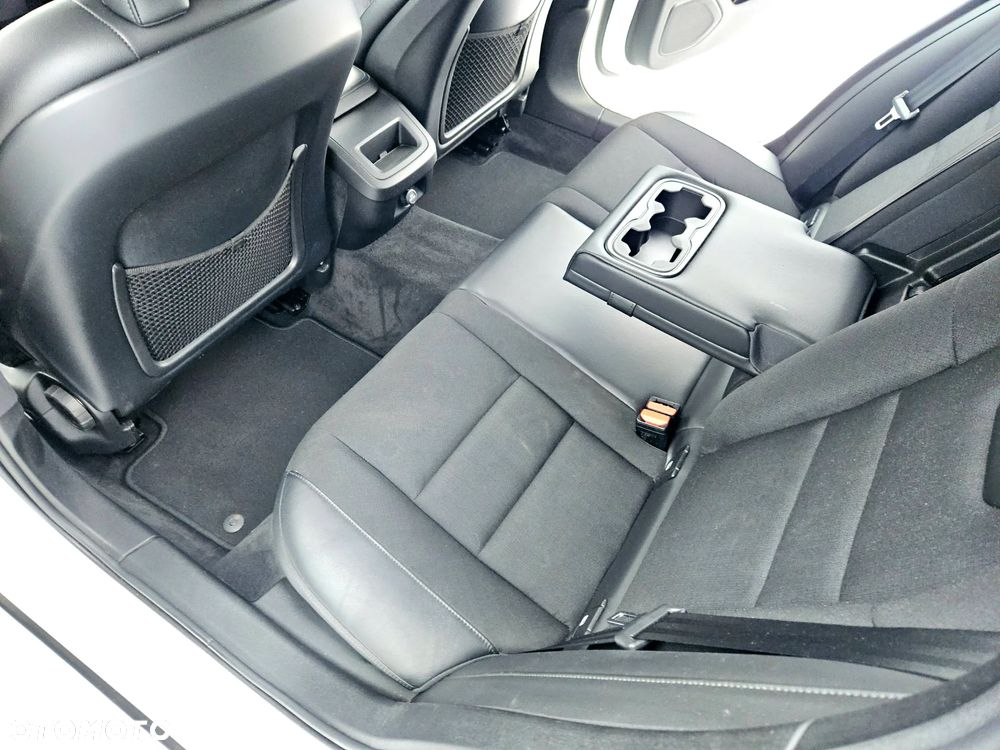 Volvo V60 D4 Momentum - 21