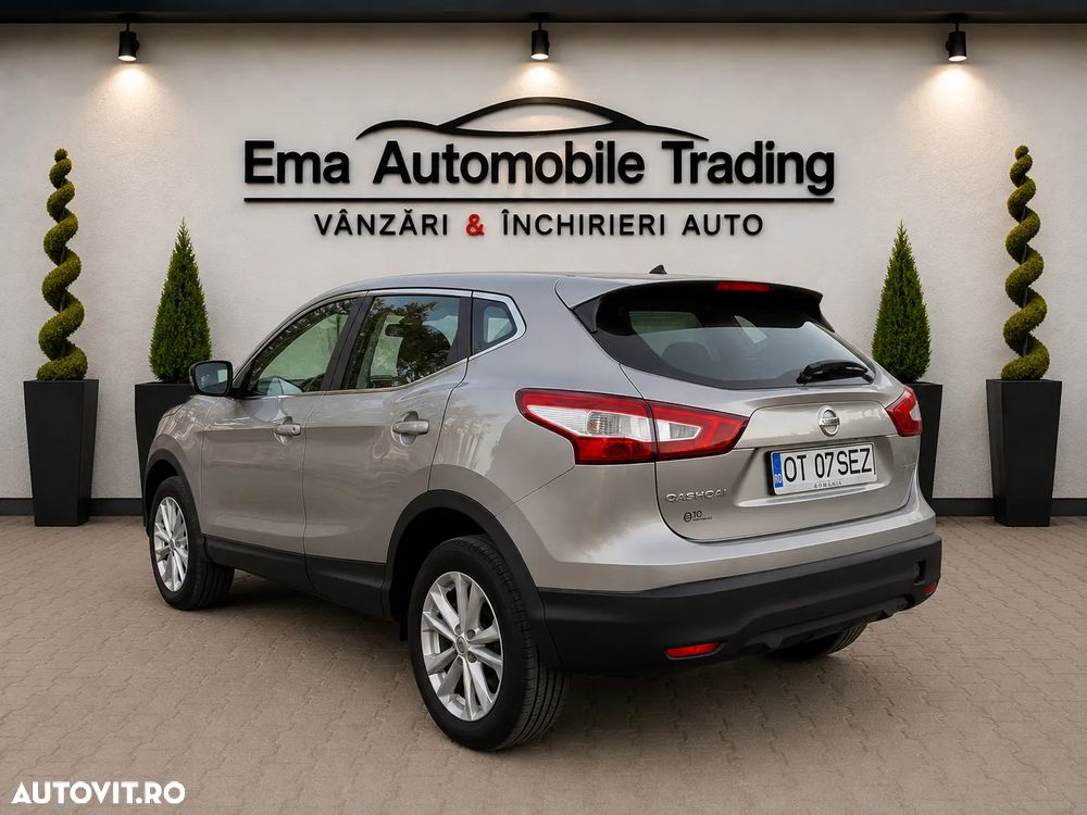 Nissan Qashqai 1.6 DCI Xtronic ACENTA - 4
