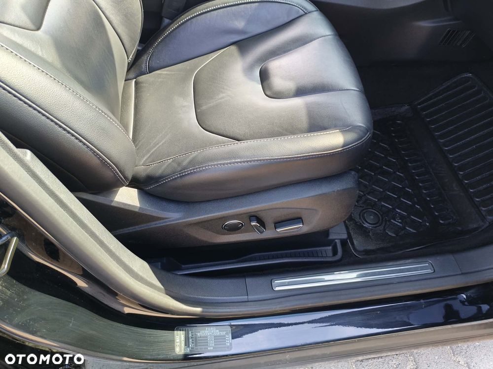 Ford S-Max 2.0 EcoBoost Titanium - 10