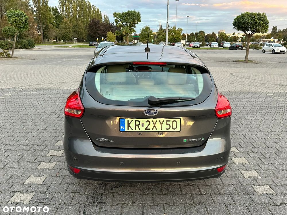Ford Focus Electric - 10