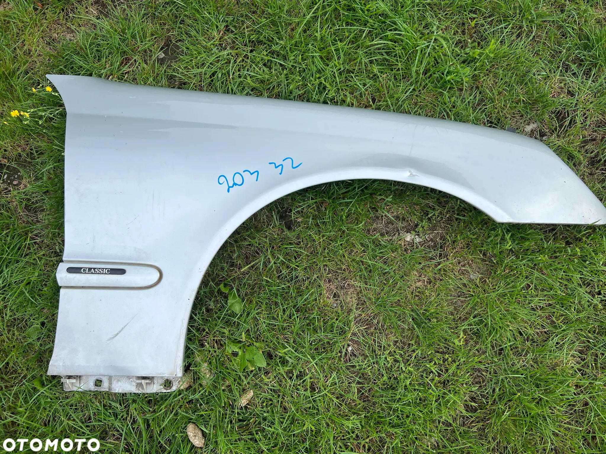 MERCEDES W203 BLOTNIK PRAWY - 1