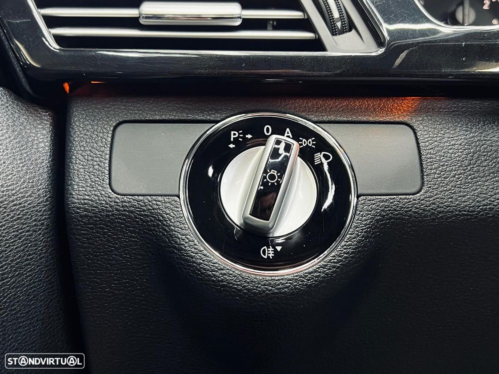 Mercedes-Benz E 250 CDi Avantgarde BlueEfficiency Auto. - 34