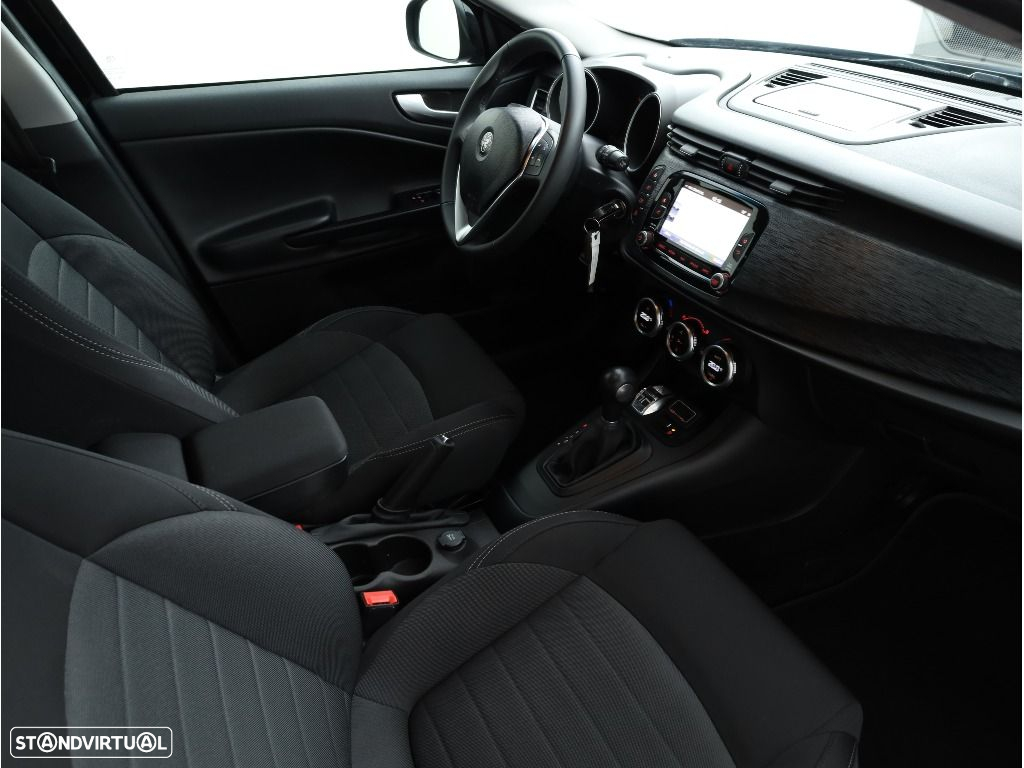 Alfa Romeo Giulietta 1.6 JTDm B-Tech TCT - 26