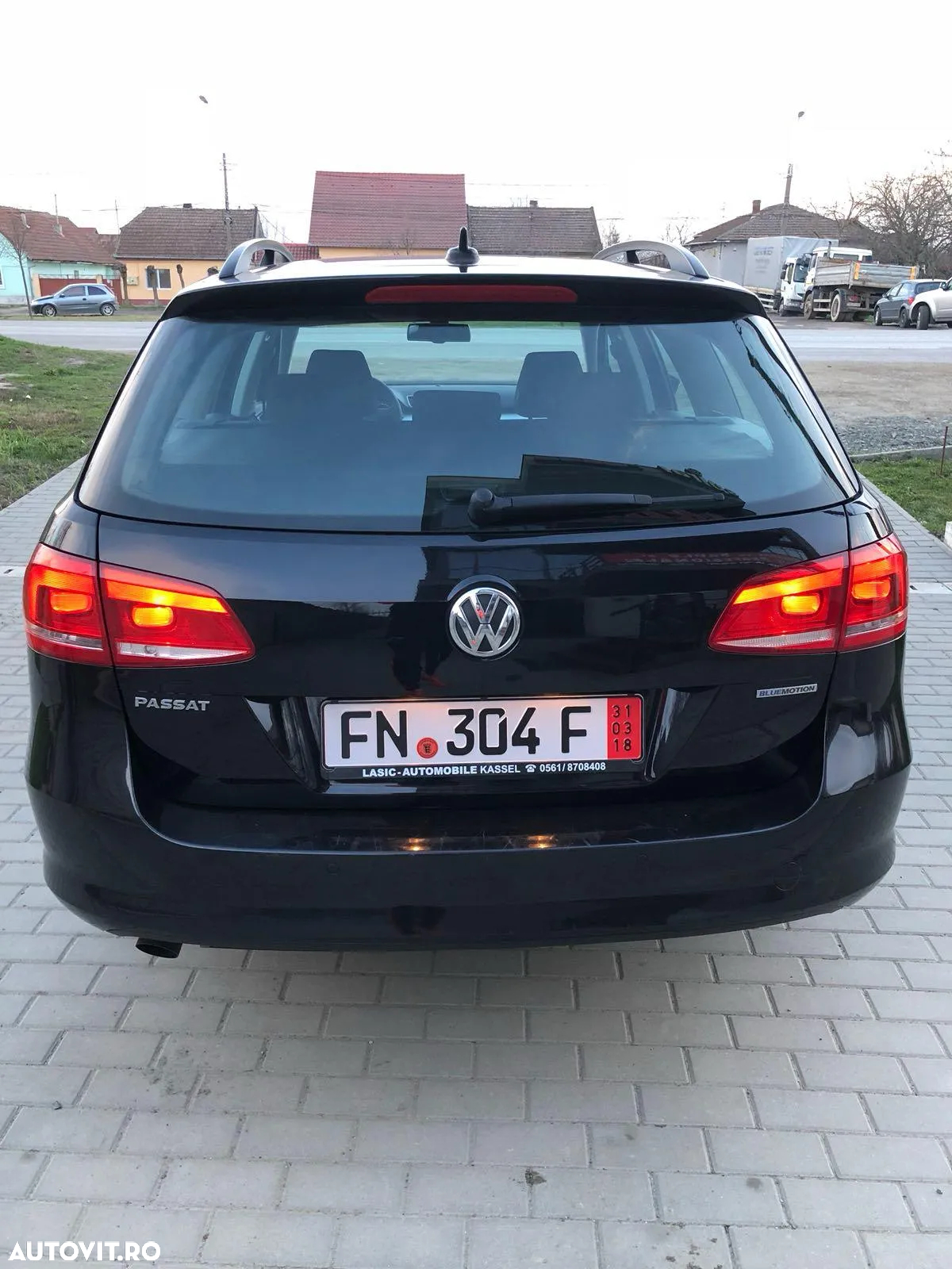 Volkswagen Passat - 8