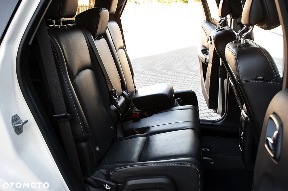 Fiat Freemont 2.4 16V VVT Automatik Lounge - 33