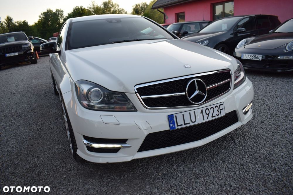 Mercedes-Benz Klasa C 180 BlueEFFICIENCY 7G-TRONIC Edition 1 - 6