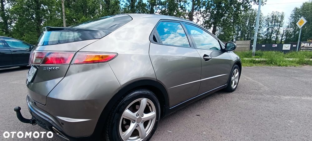 Honda Civic 1.8 Comfort - 7