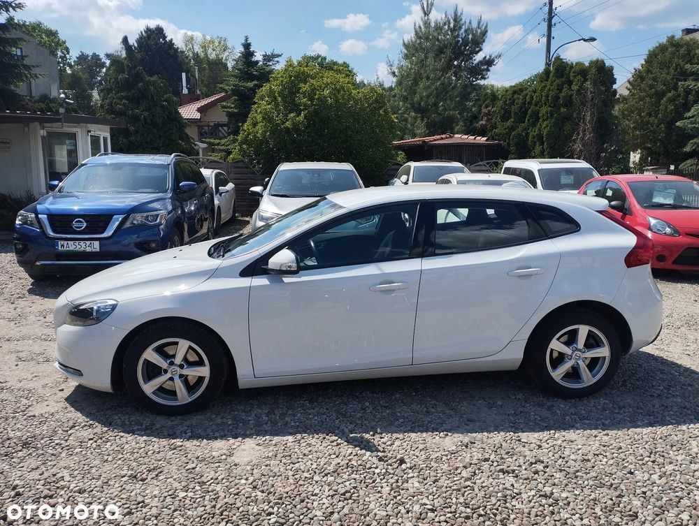 Volvo V40 T2 Momentum - 7