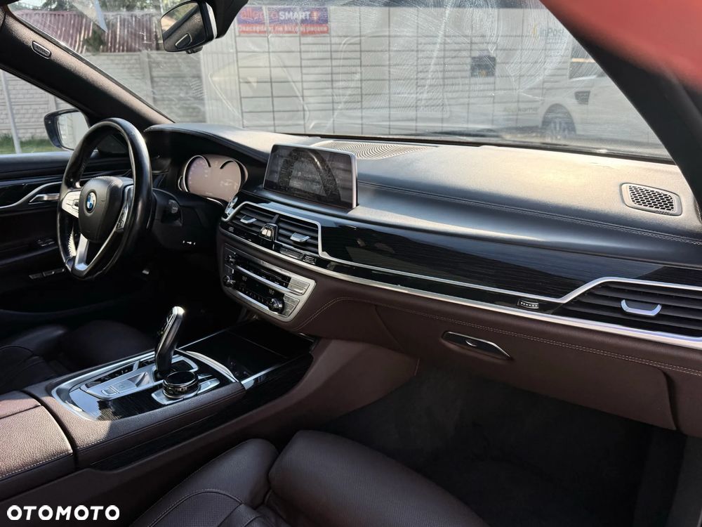 BMW Seria 7 730d - 27