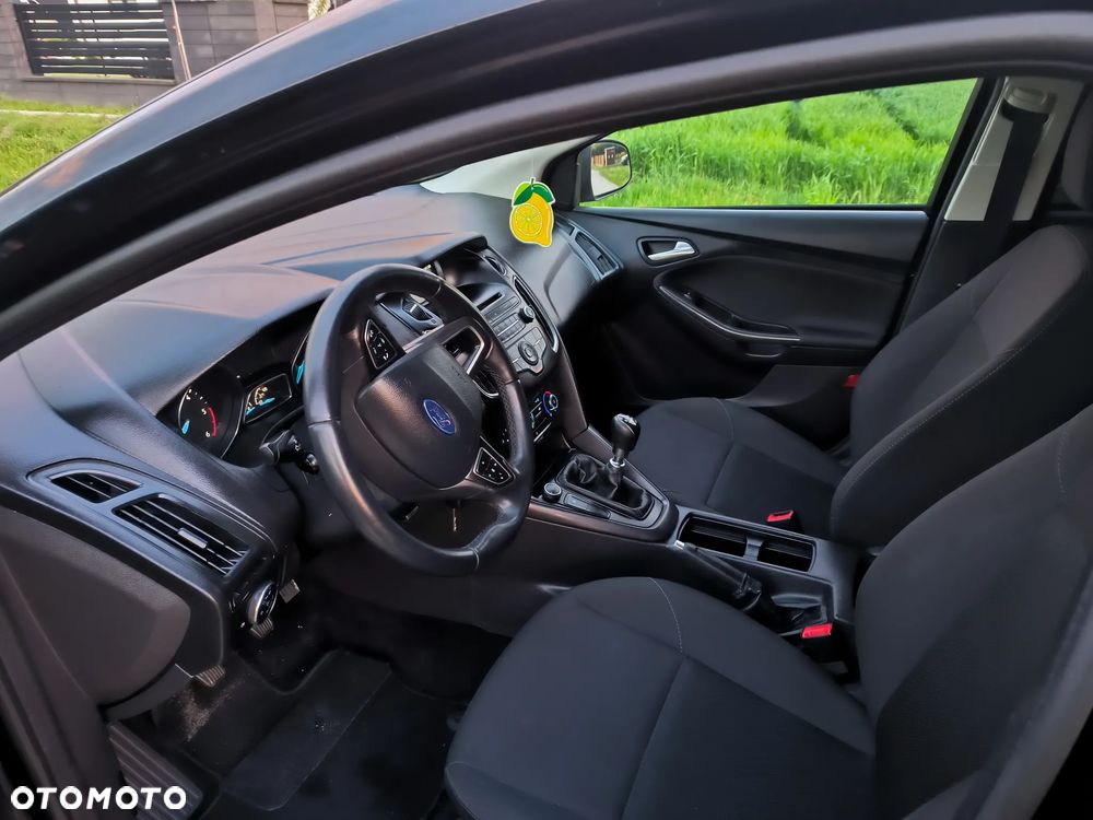 Ford Focus - 16