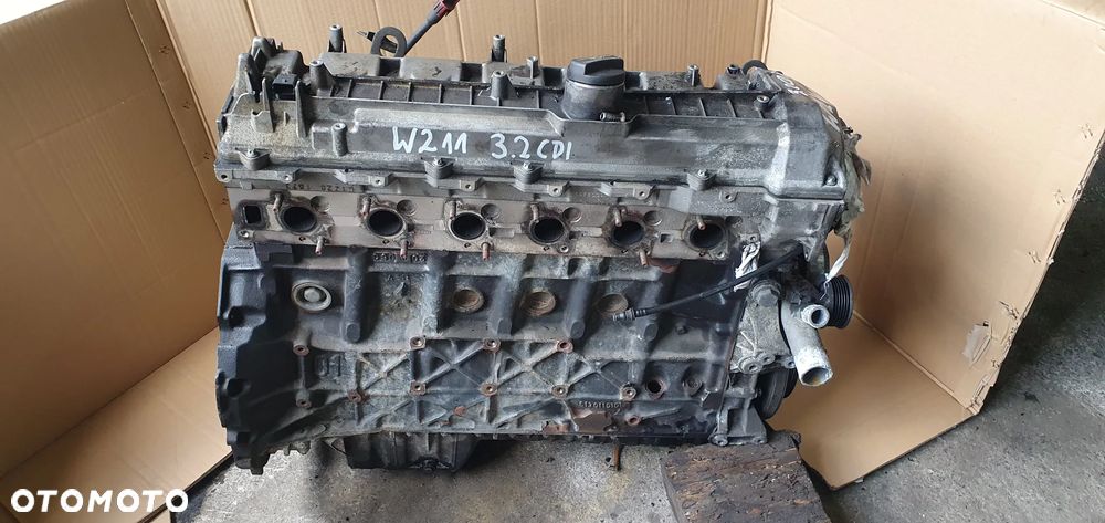 Silnik słupek blok silnika Mercedes E-Klasa W211 3.2 CDI 648961 - 2