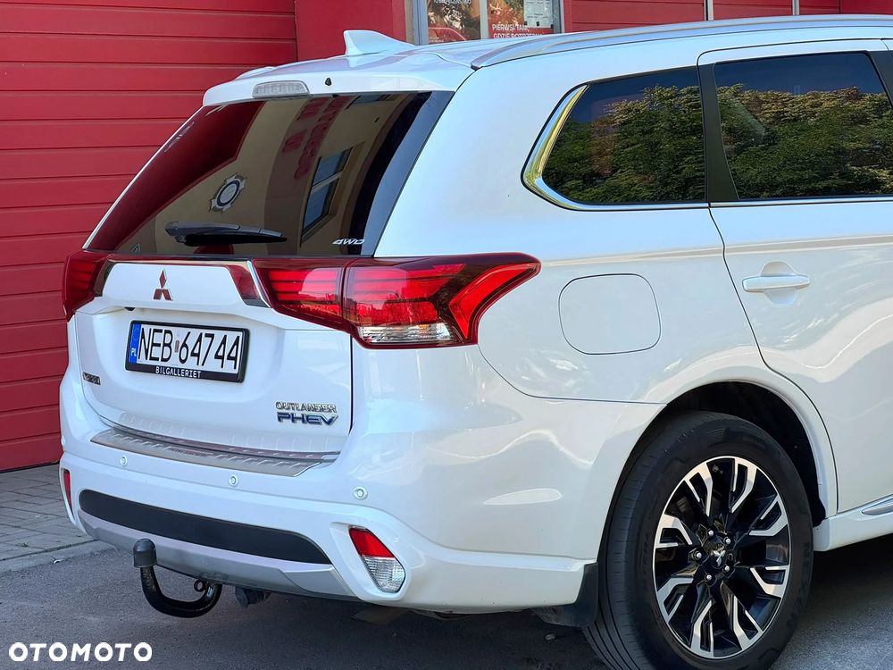 Mitsubishi Outlander - 28