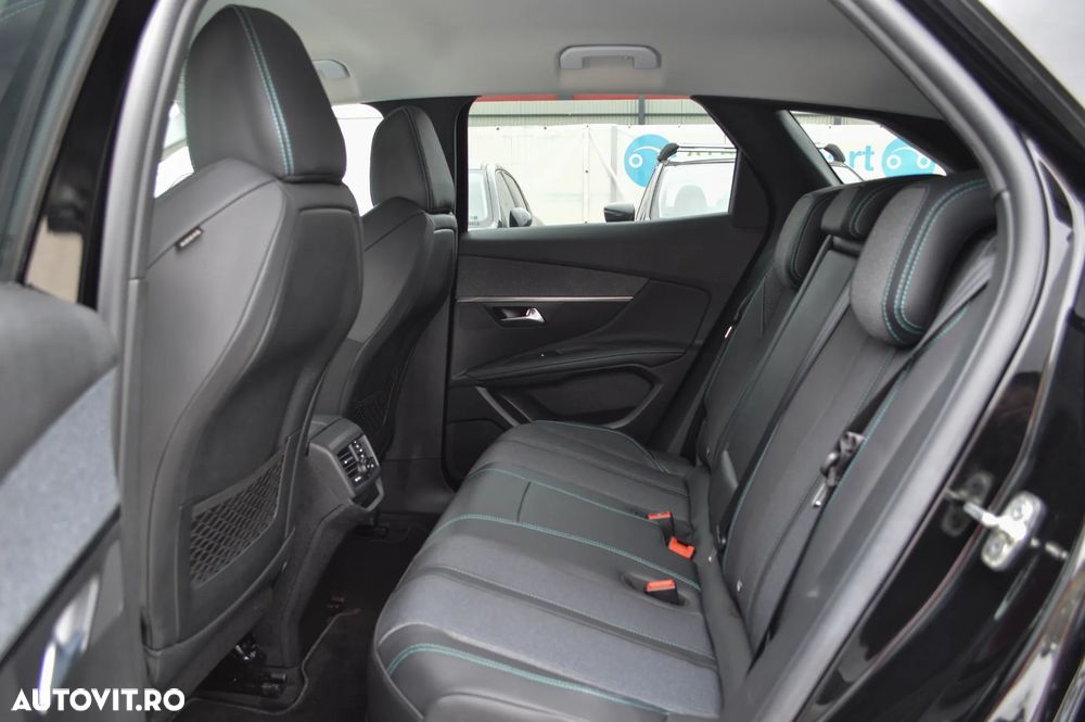 Peugeot 3008 225 e-EAT8 Allure Pack - 36