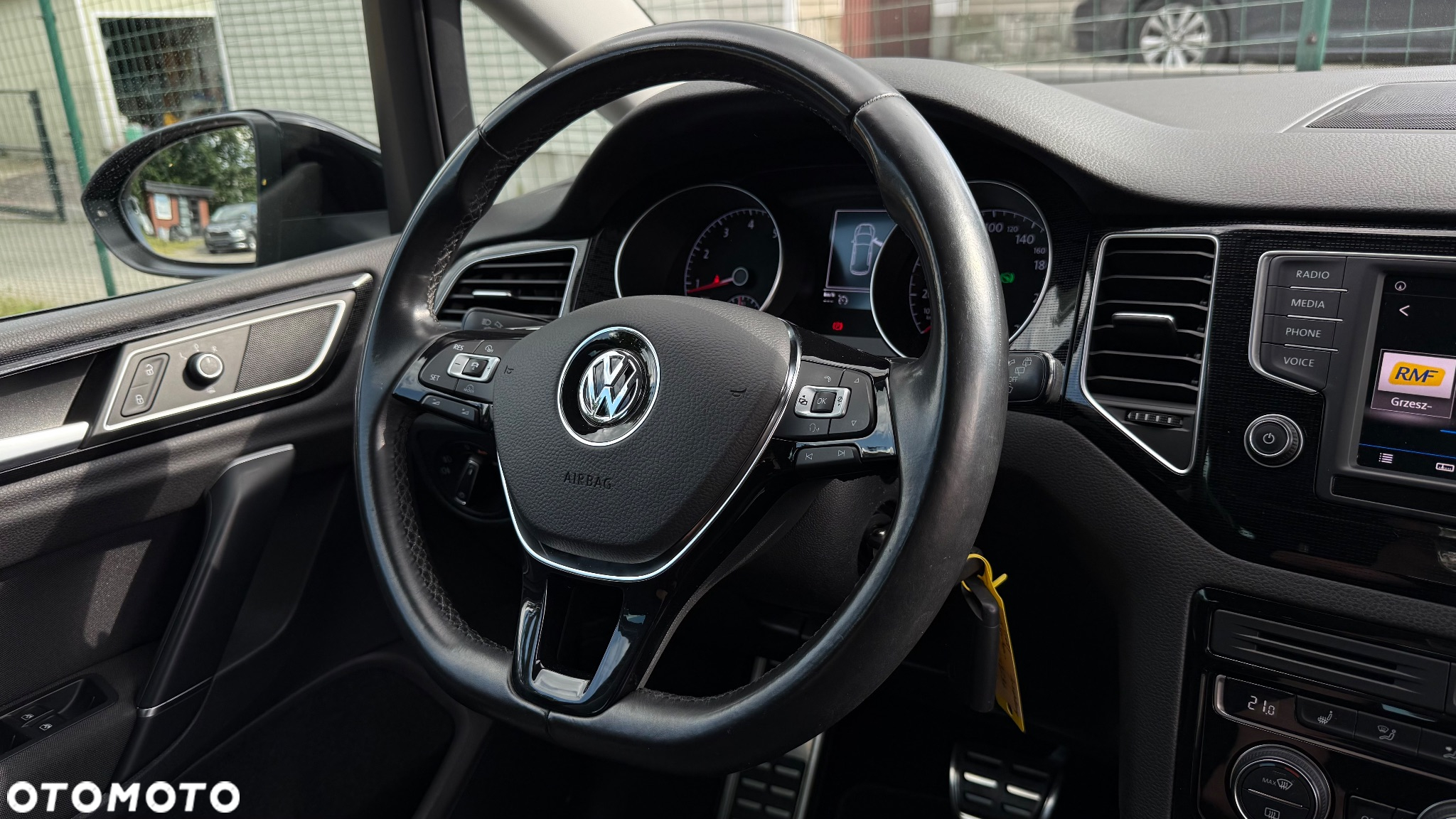 Volkswagen Golf Sportsvan 1.4 TSI (BlueMotion Technology) DSG Sound - 26
