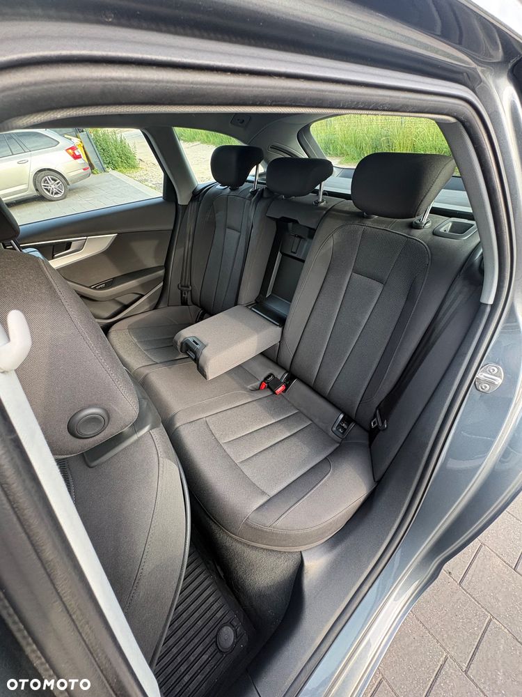 Audi A4 Avant 2.0 TDI ultra S tronic design - 21