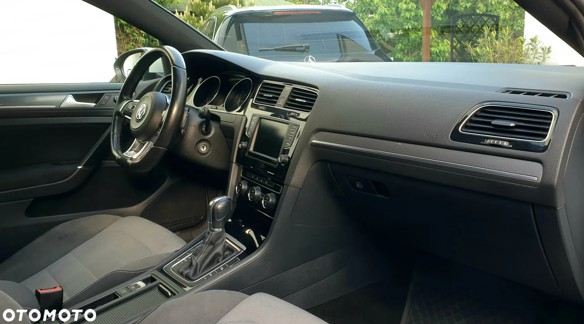 Volkswagen Golf - 16