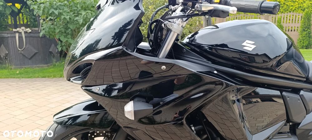 Suzuki GSX - 40