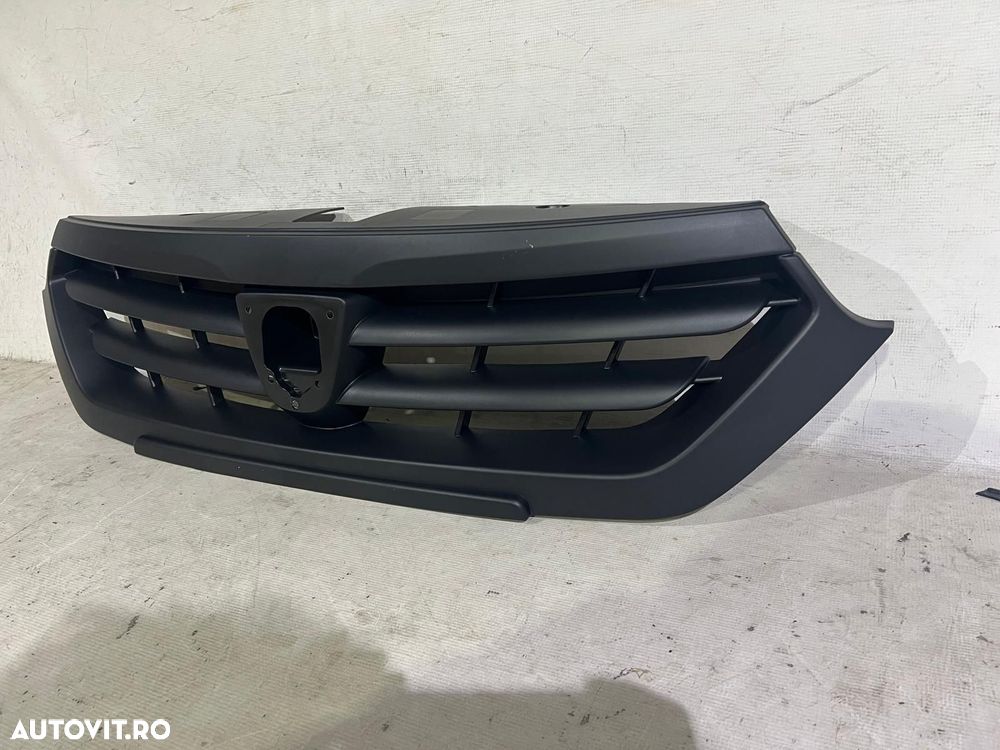 Grila radiator Dacia Dokker, 2012, 2013, 2014, 2015, 2016, 2017, 2018, 2019, 2020. - 2