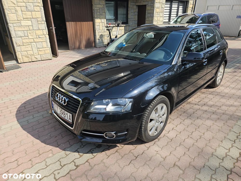 Audi A3 Sportback - 1