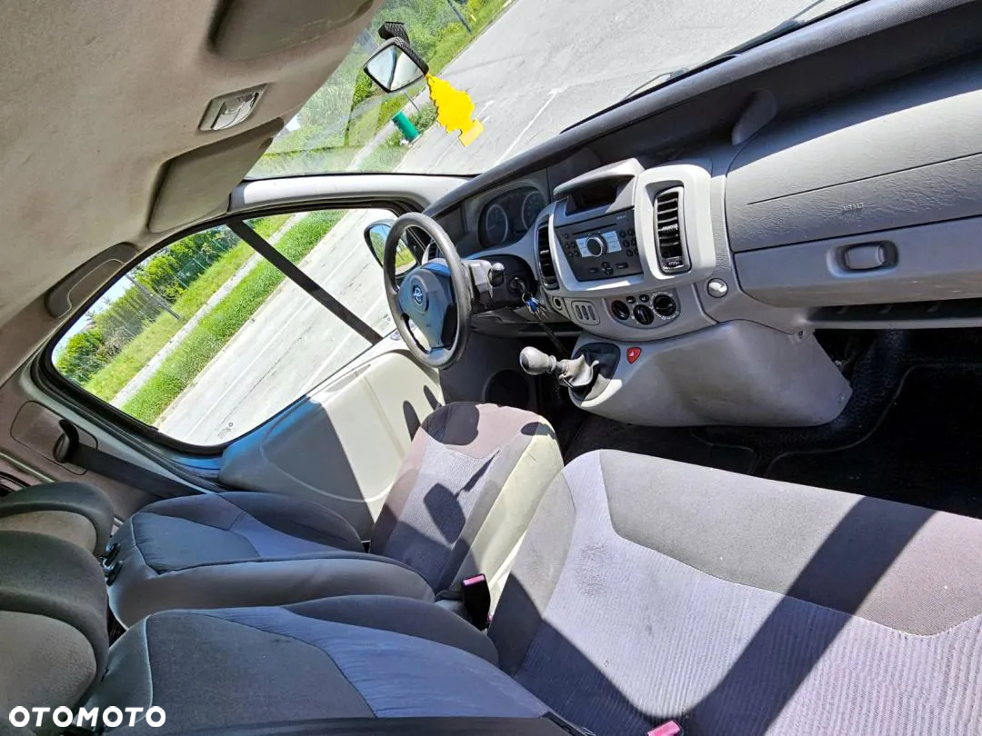 Opel Vivaro - 20