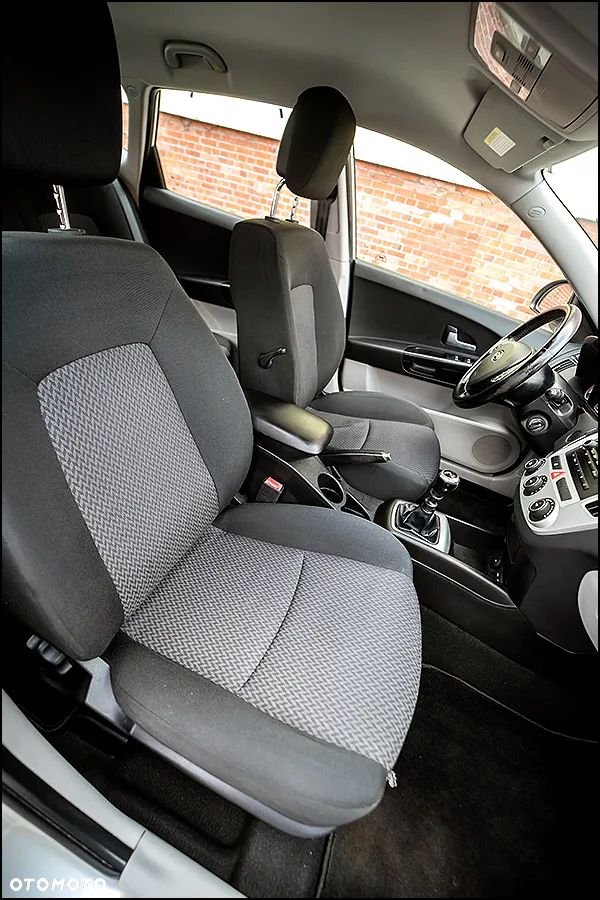 Kia Ceed 2.0 CVVT EX - 32