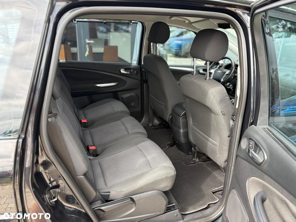 Ford S-Max 2.0 Titanium - 13