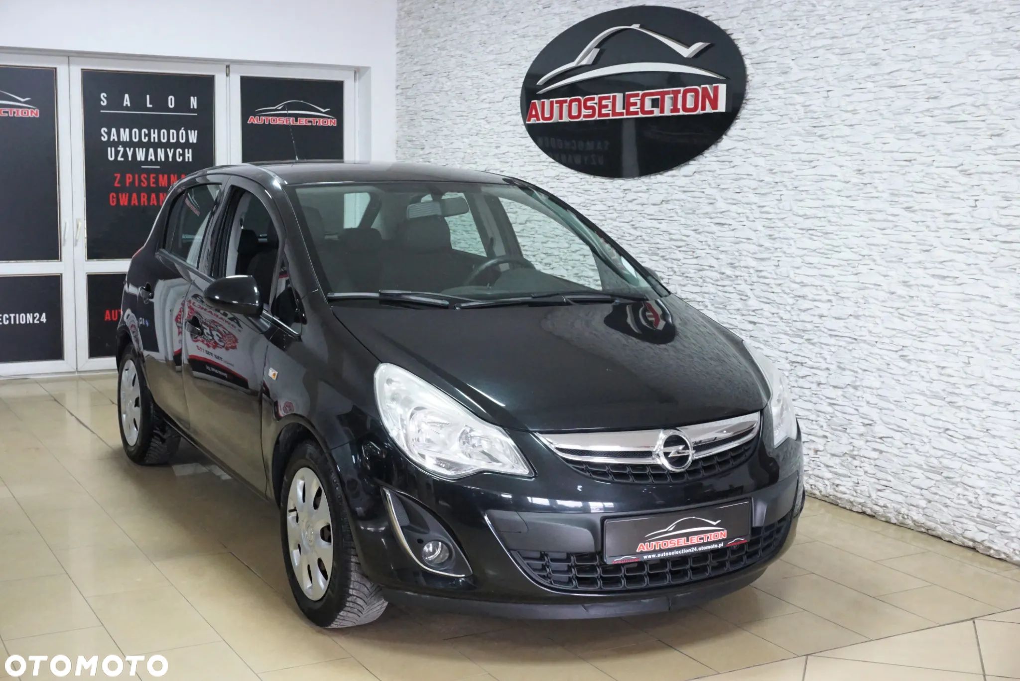Opel Corsa 1.2 16V Cosmo S&S - 1