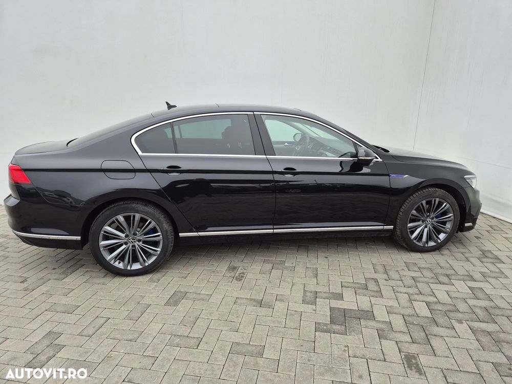 Volkswagen Passat GTE - 6