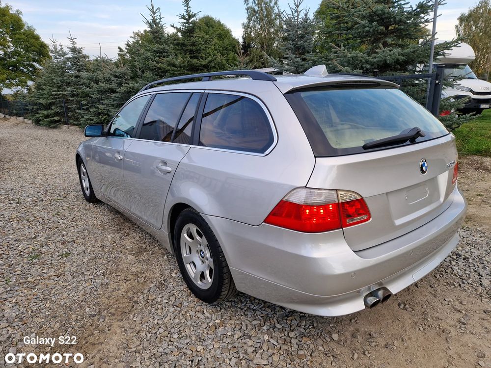 BMW Seria 5 525d - 11
