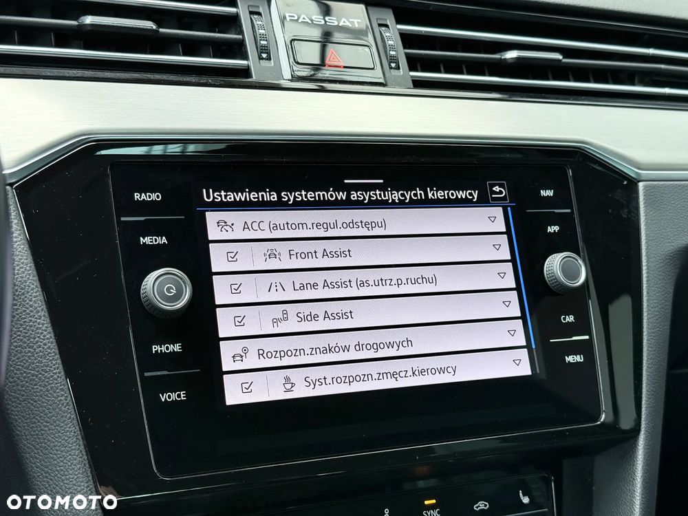 Volkswagen Passat 2.0 TSI 4Mot Elegance DSG - 38