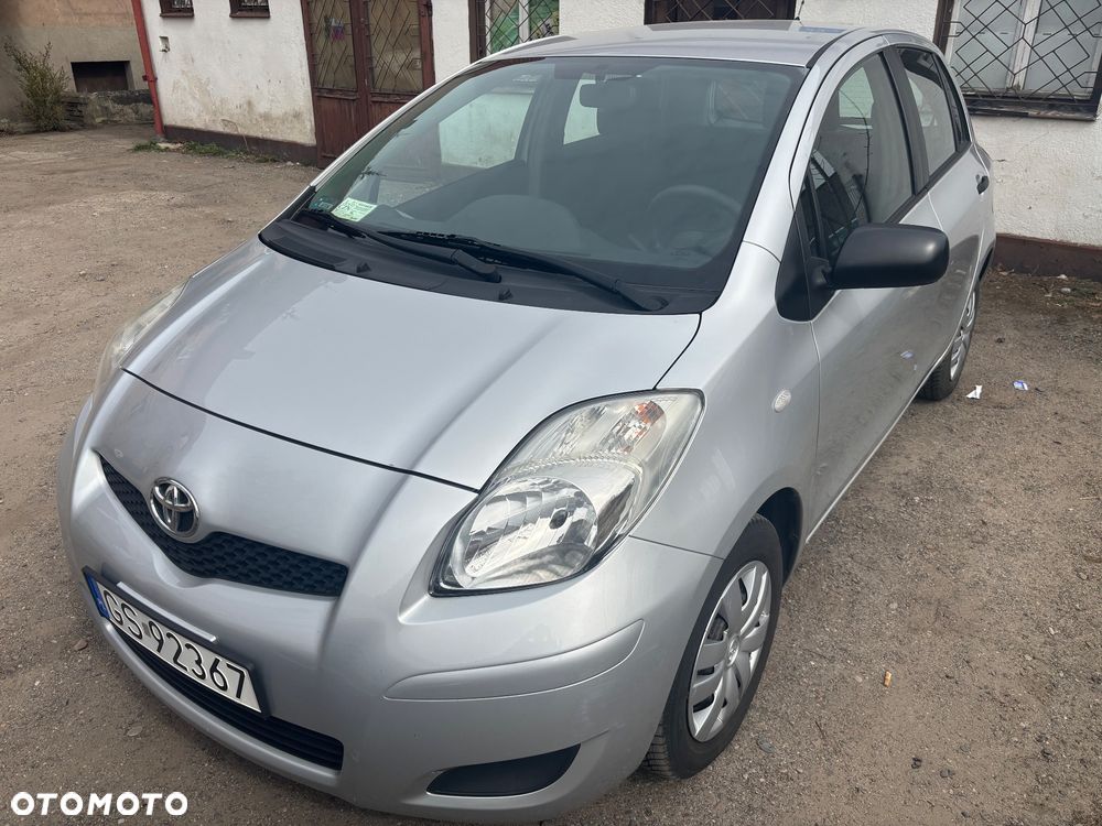 Toyota Yaris 1.0 Entry - 1