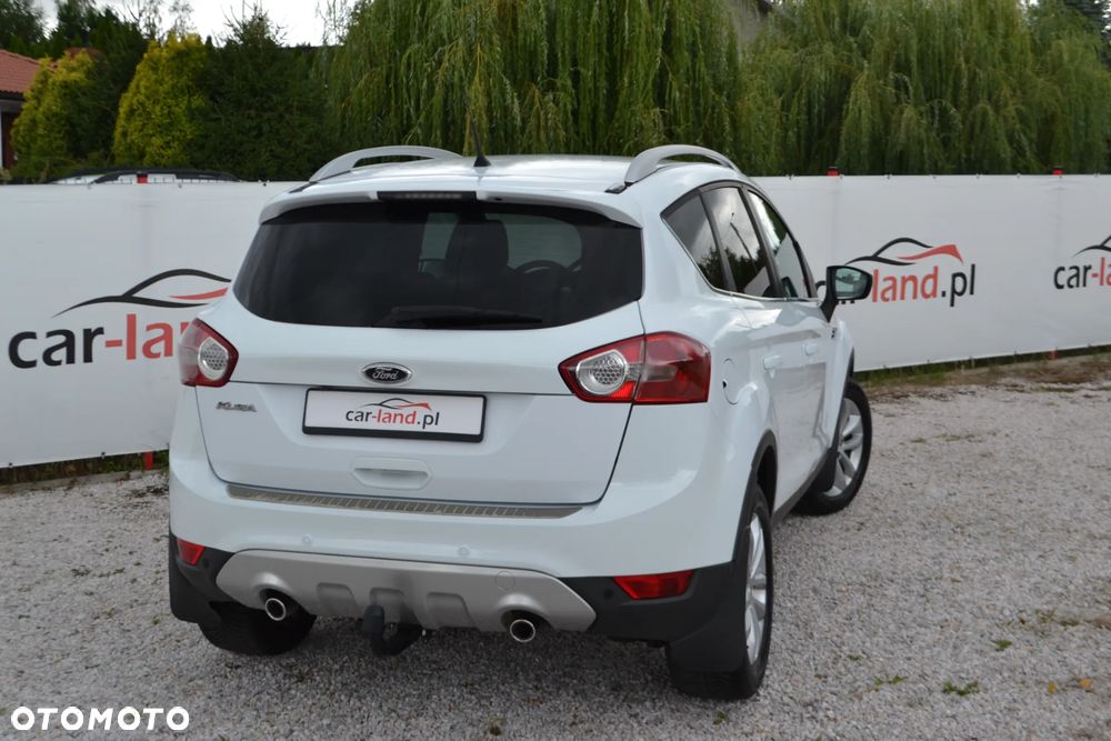 Ford Kuga 2.0 TDCi 2x4 Titanium - 13