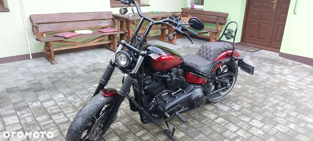 Harley-Davidson Softail Street Bob - 36