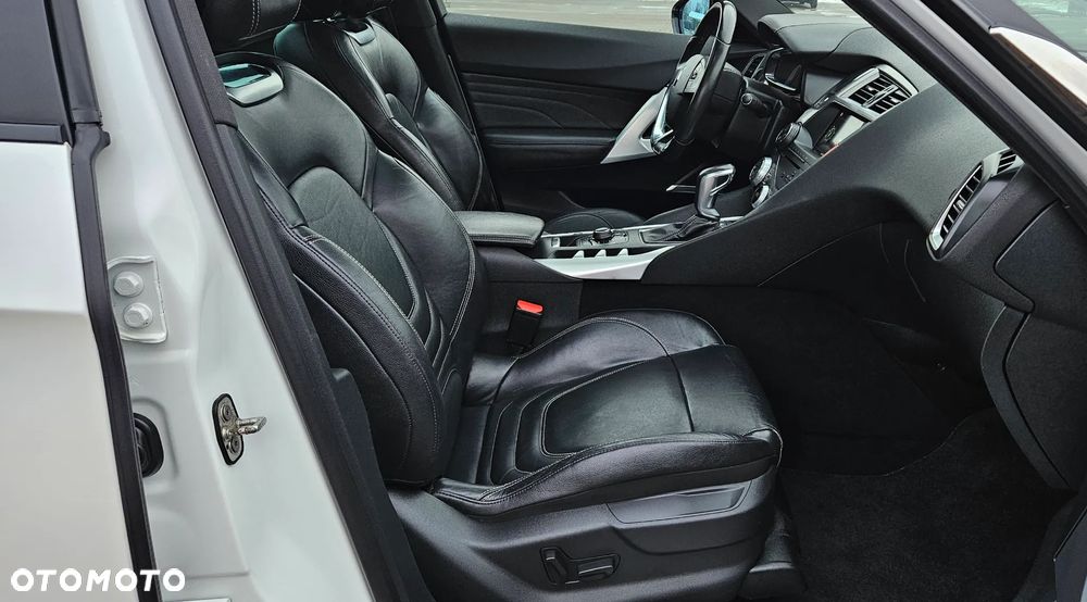 Citroën DS5 HDi 165 SoChic - 6