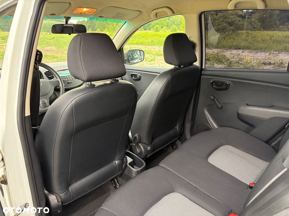 Hyundai i10 - 15