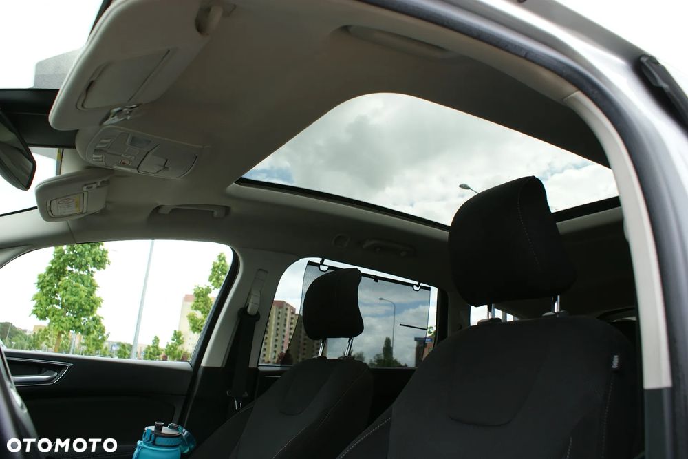 Ford S-Max 2.0 EcoBlue Titanium - 24