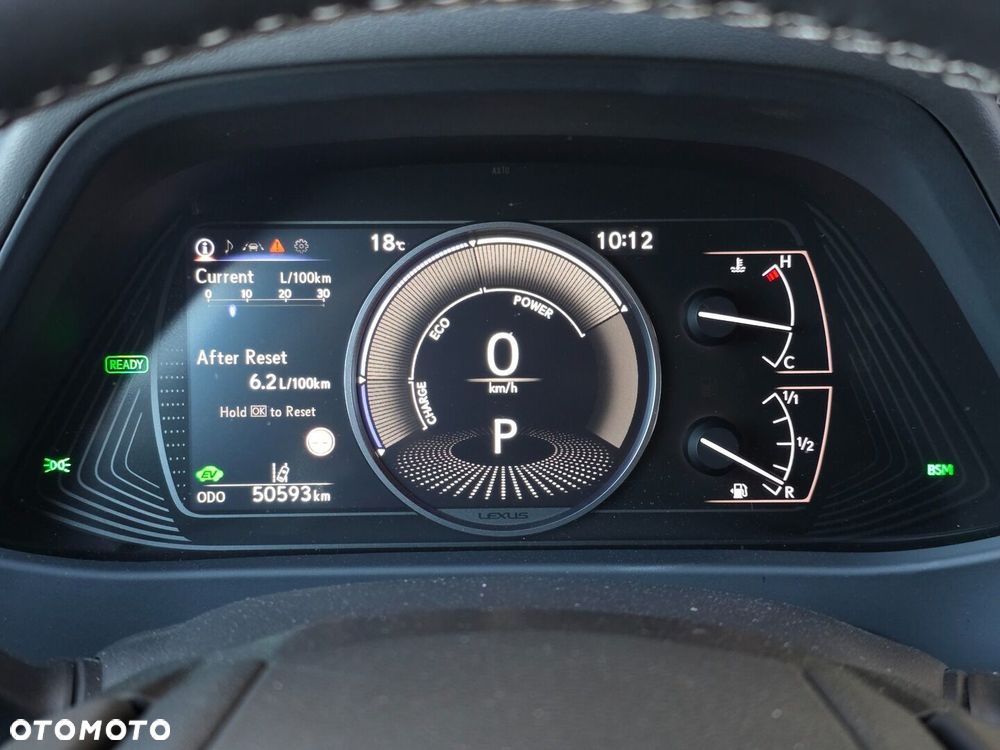 Lexus UX - 10
