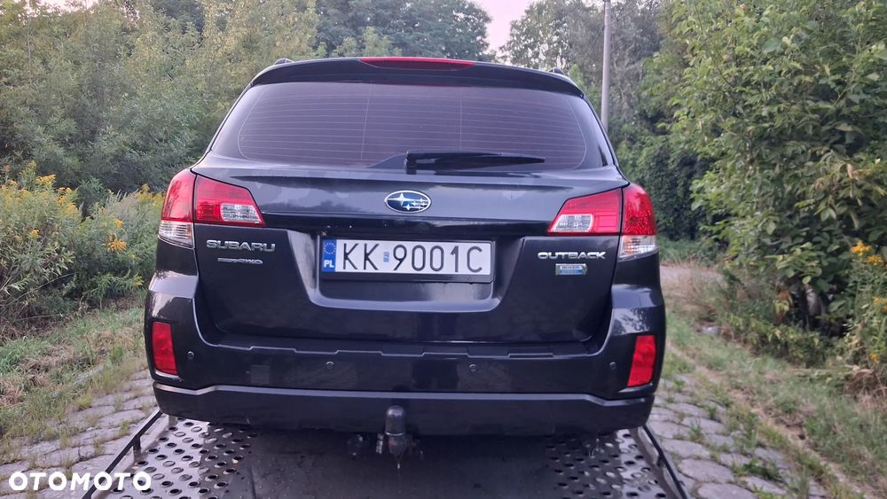 Na części Subaru Legacy IV Estate (BR) Outback FL silnik 2.0 D 150 KM DOHC BOXER TURBO DIESE EE20Z lakier 61K skrzynia automatyczna CVT maska zderzak drzwi klapa szyba fotel kanapa lusterko lampa deska GWARANCJA !!! Przód Tył Zestaw Komplet Drzwi Klapa Zderzak Błotnik Maska Grill Atrapa Szyba Pas Lampa Lusterko Boczki Fotel Kanapa Kokpit Deska Rozdzielcza Przełącznik Włącznik Sterownik Przewody Wiązka Instalacja Moduł Komputer Czujnik Listwa Pompa Alternator Wtryski Głowica Rozrusznik Kompresor Sprzęgło Dwumas Silnik  Skrzynia ABS Klimatyzacji Paliwa Wspomagania Kolektor Turbina Przepustnica Zawór Chłodnica Koło Hak Belka Sanki Zawieszenie Mcpherson Półoś Amortyzator Wydech Tłumik Zacisk Most - 5
