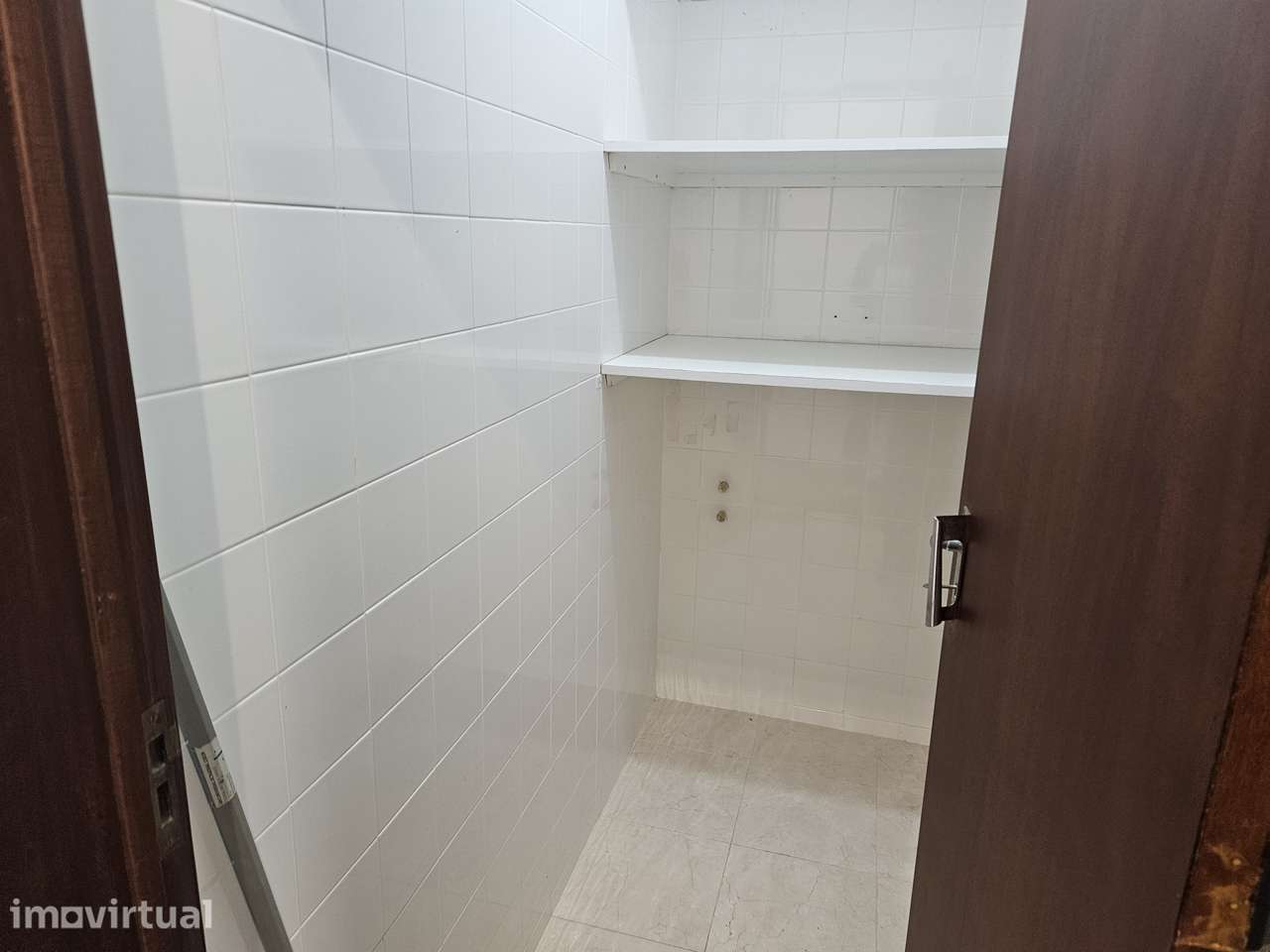Apartamento T2 - Parede com estacionamento - Grande imagem: 4/13