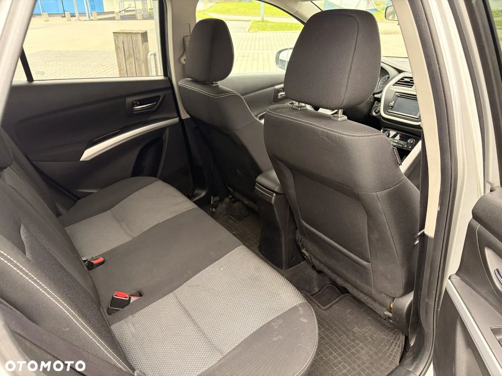 Suzuki SX4 S-Cross 1.6 DDiS Comfort - 17