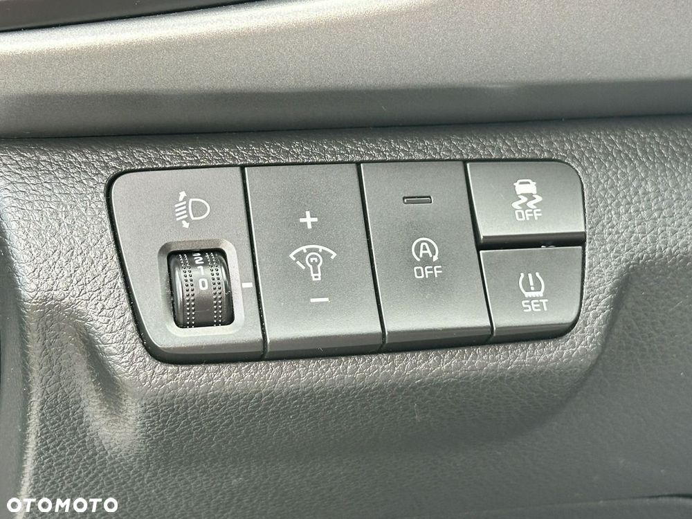 Kia Rio - 38