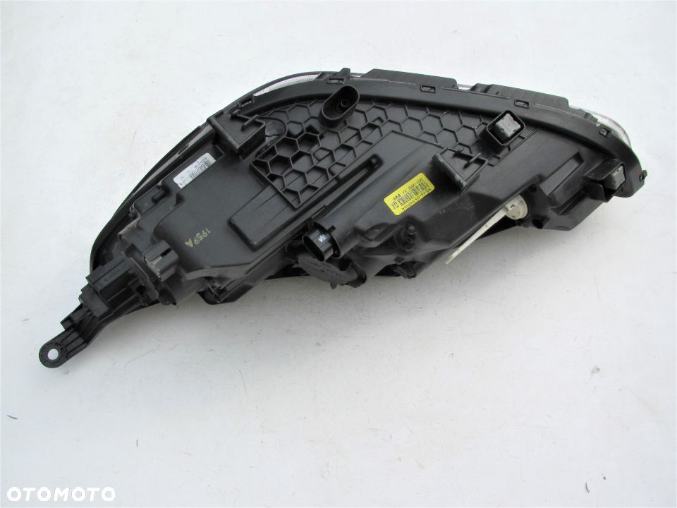 HYUNDAI i30 2017 2018 2019 Reflektor 10 PIN OE - 13