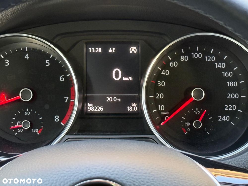 Volkswagen Polo 1.2 TSI (Blue Motion Technology) SOUND - 25