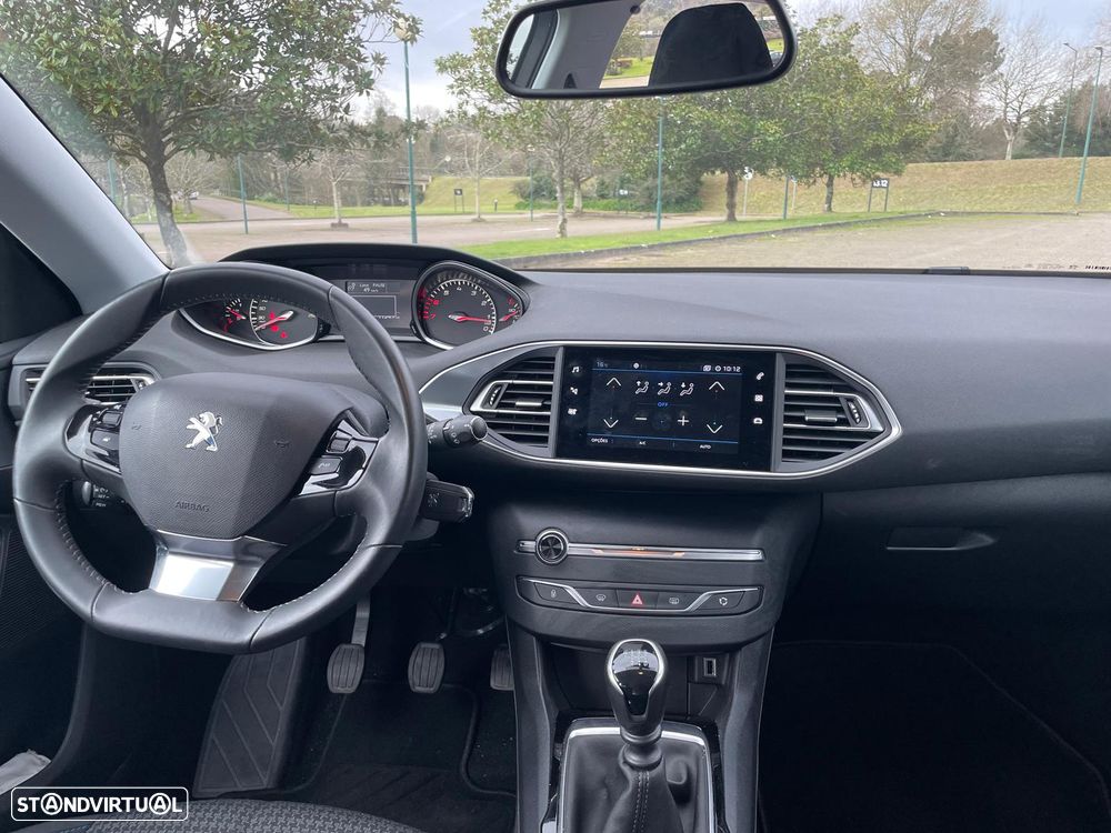 Peugeot 308 PureTech 110 Stop & Start Style - 11