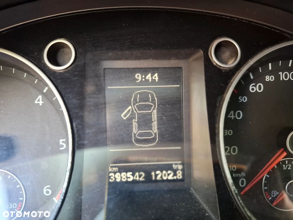 Volkswagen Passat 2.0 TDI DPF BlueMotion Technology Comfortline - 6