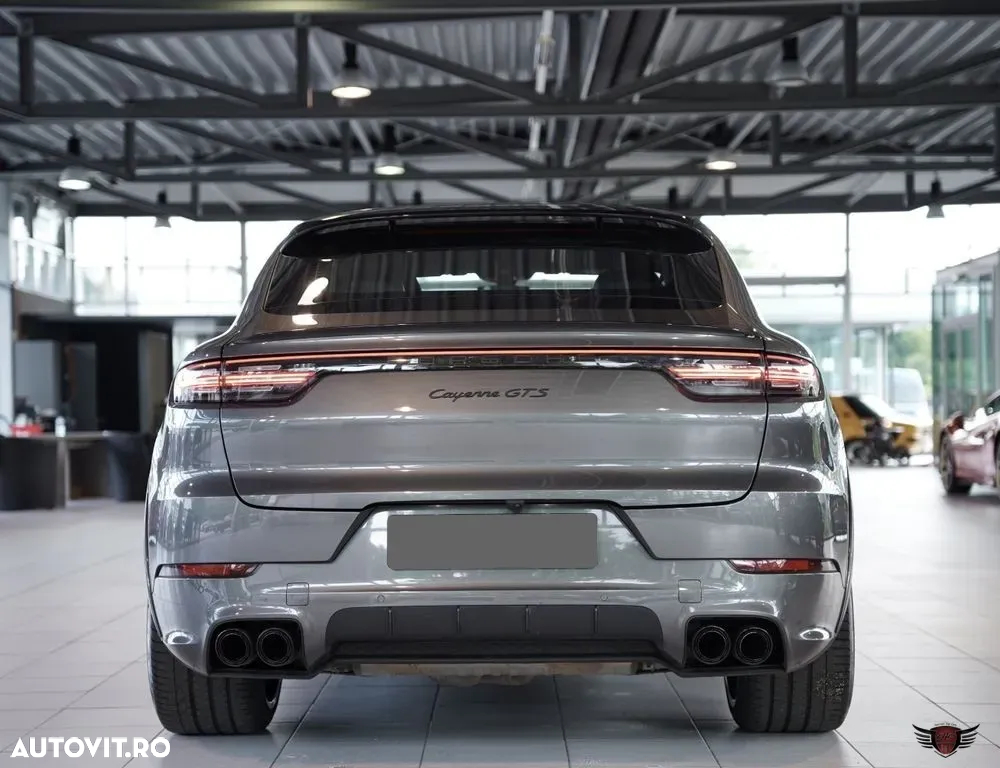 Porsche Cayenne Coupe GTS Tiptronic S - 6